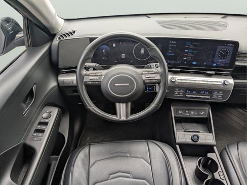 Used 2025 Hyundai Kona SEL FWD image 14