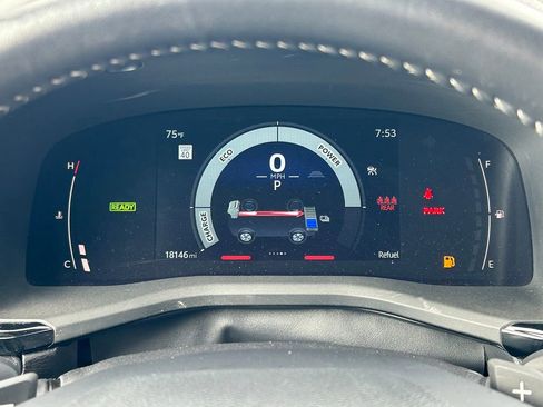 Certified 2025 Toyota Camry SE image 33