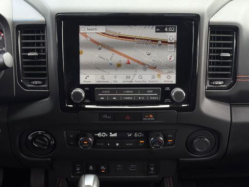 Used 2024 Nissan Frontier PRO-4X w/ Pro Convenience Package image 18