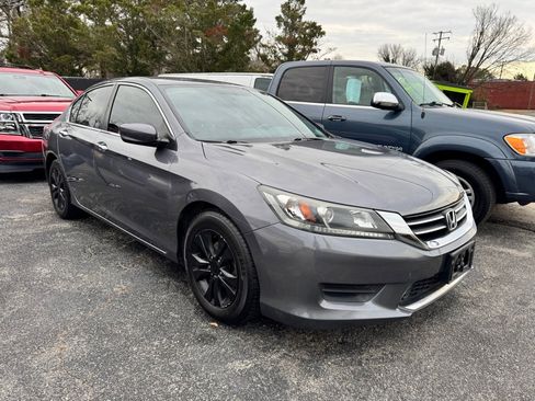 Used 2015 Honda Accord LX image 1
