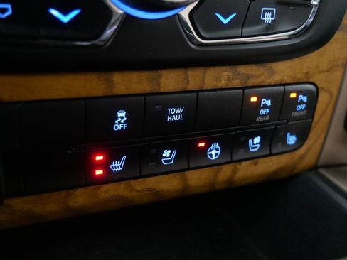 Used 2016 RAM 1500 Laramie Longhorn w/ Convenience Group image 23