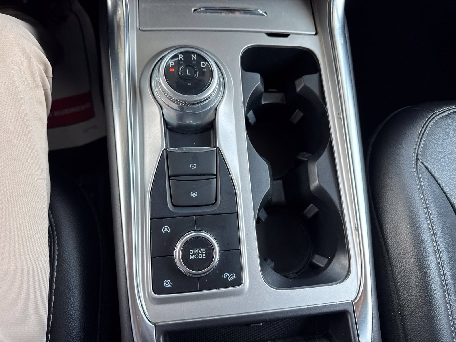 Certified 2024 Ford Explorer Limited w/ Limited Technology Package AWD/4WD image 35