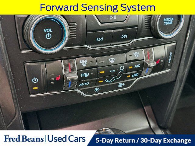 Used 2019 Ford Explorer XLT w/ Equipment Group 202A AWD/4WD image 20