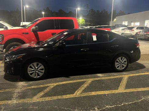 Used 2024 Nissan Sentra S image 2