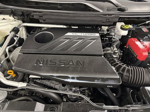 Used 2023 Nissan Rogue S image 29