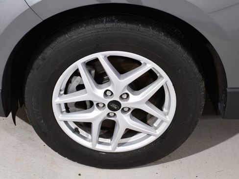 Used 2024 Ford Edge SEL w/ Convenience Package image 24