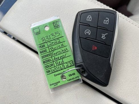 Certified 2022 Buick Envision Avenir w/ Technology Package II image 9