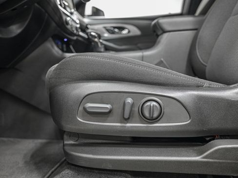 Used 2023 Chevrolet Traverse LT w/ LPO, Floor Liner Package AWD/4WD image 14