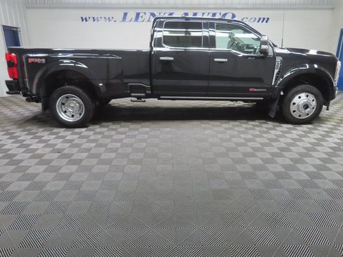 Used 2025 Ford F450 Platinum w/ Platinum Plus Package AWD/4WD image 2