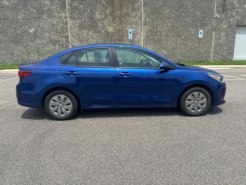 Used 2019 Kia Rio S FWD image 8