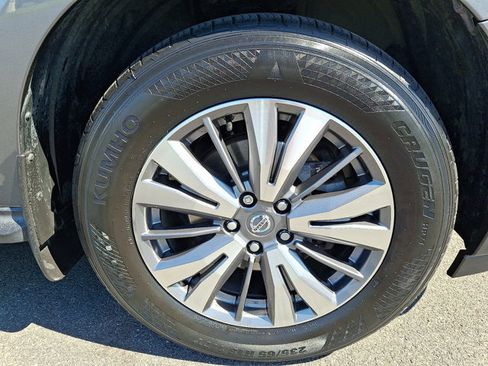 Used 2020 Nissan Pathfinder SV AWD/4WD image 9