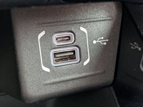 New 2026 Jeep Compass Latitude AWD/4WD image 19