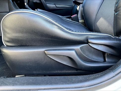 Used 2014 Toyota Corolla S FWD image 32
