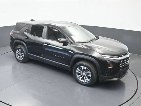 Used 2026 Chevrolet Equinox LT FWD image 53