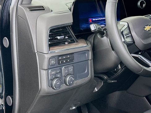 Used 2025 Chevrolet Tahoe LT image 10