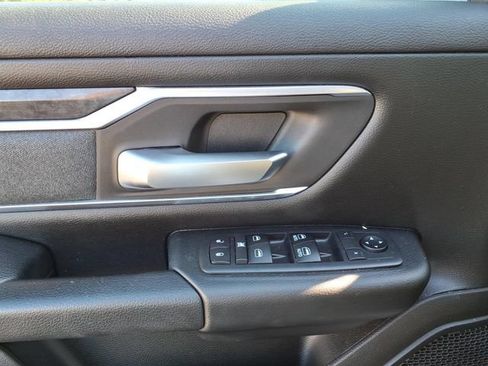 Used 2019 RAM 1500 Big Horn AWD/4WD image 11