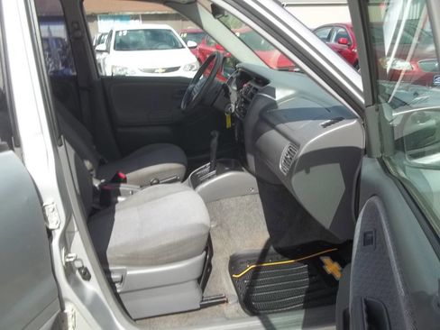 Used 2001 Chevrolet Tracker ZR2 image 10