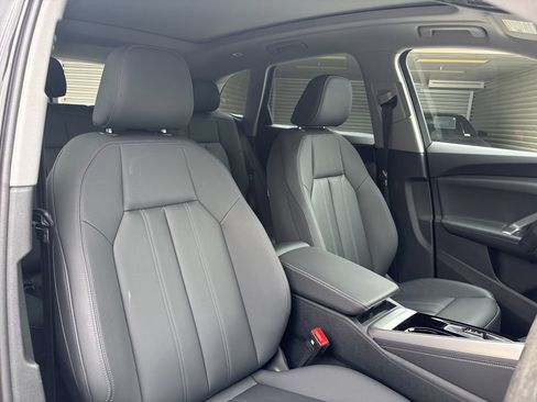 Certified 2025 Audi Q5 Premium w/ Convenience Package AWD/4WD image 14
