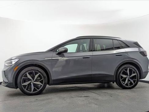 Used 2023 Volkswagen ID.4 S RWD image 3