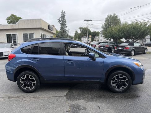 Used 2016 Subaru Crosstrek 2.0i Premium AWD/4WD image 9