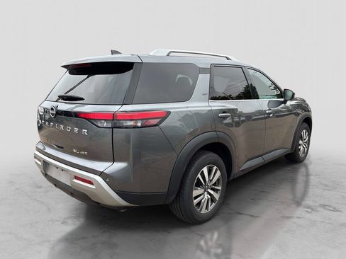 Certified 2025 Nissan Pathfinder SL AWD/4WD image 7