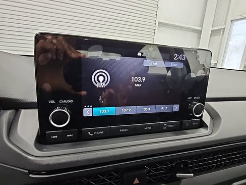 Used 2025 Honda Accord SE image 14