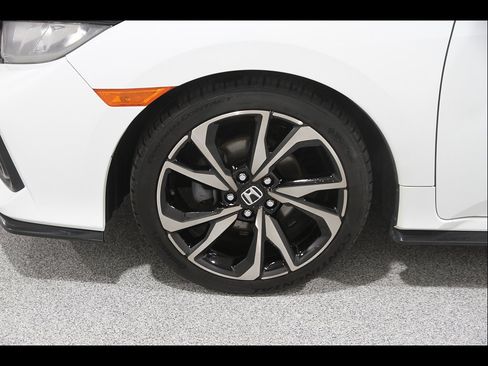 Used 2017 Honda Civic Sport image 20