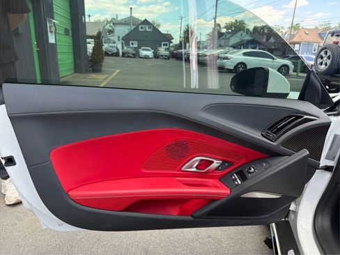 Used 2021 Audi R8 V10 w/ Premium Package RWD image 19