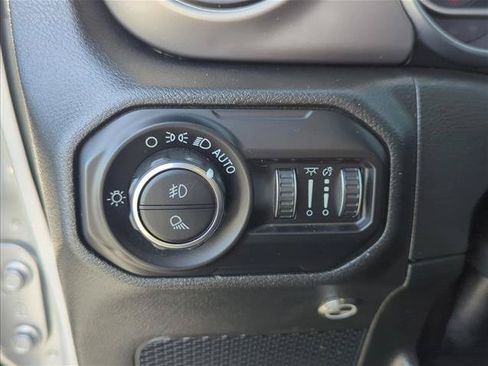 Used 2020 Jeep Gladiator Sport w/ Quick Order Package 24S AWD/4WD image 11