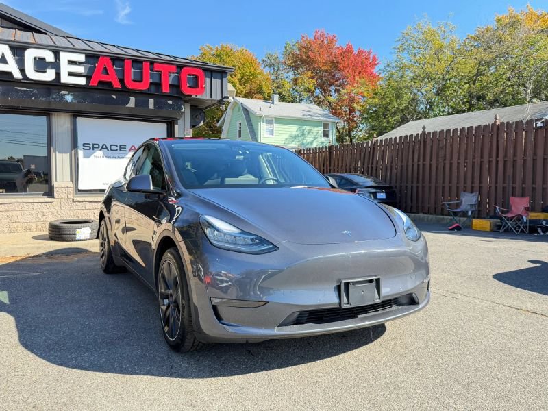 Used 2022 Tesla Model Y Long Range AWD/4WD image 4