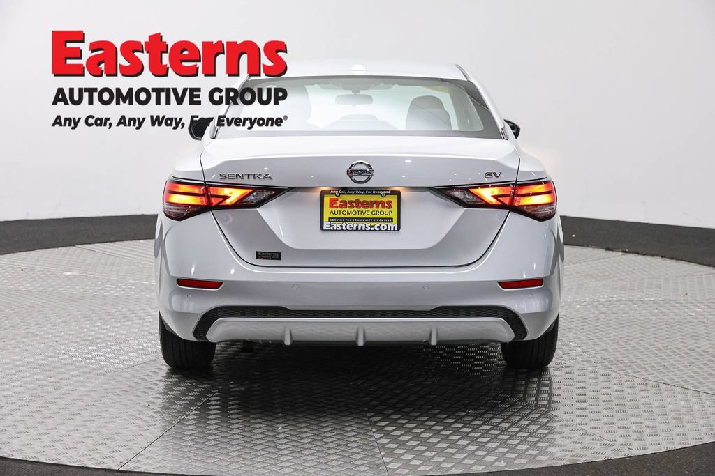 Used 2022 Nissan Sentra SV FWD image 7