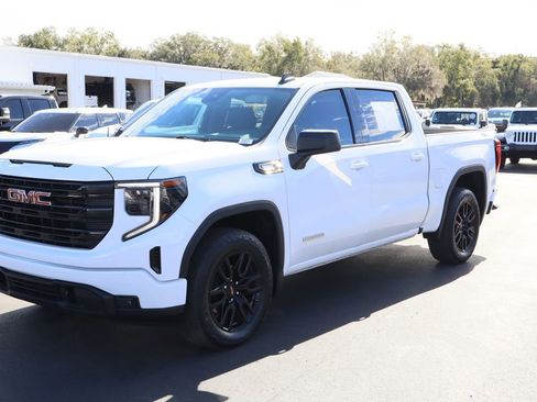 Used 2023 GMC Sierra 1500 Elevation w/ X31 Off-Road Package image 4