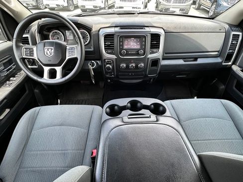 Used 2021 RAM 1500 Classic SLT AWD/4WD image 28