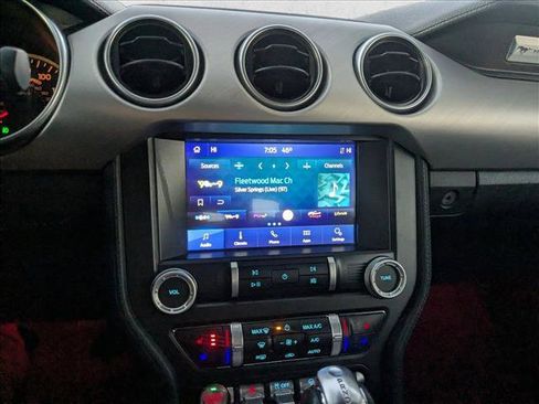 Used 2021 Ford Mustang Premium image 10