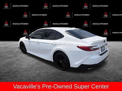 Used 2026 Toyota Camry SE FWD image 4