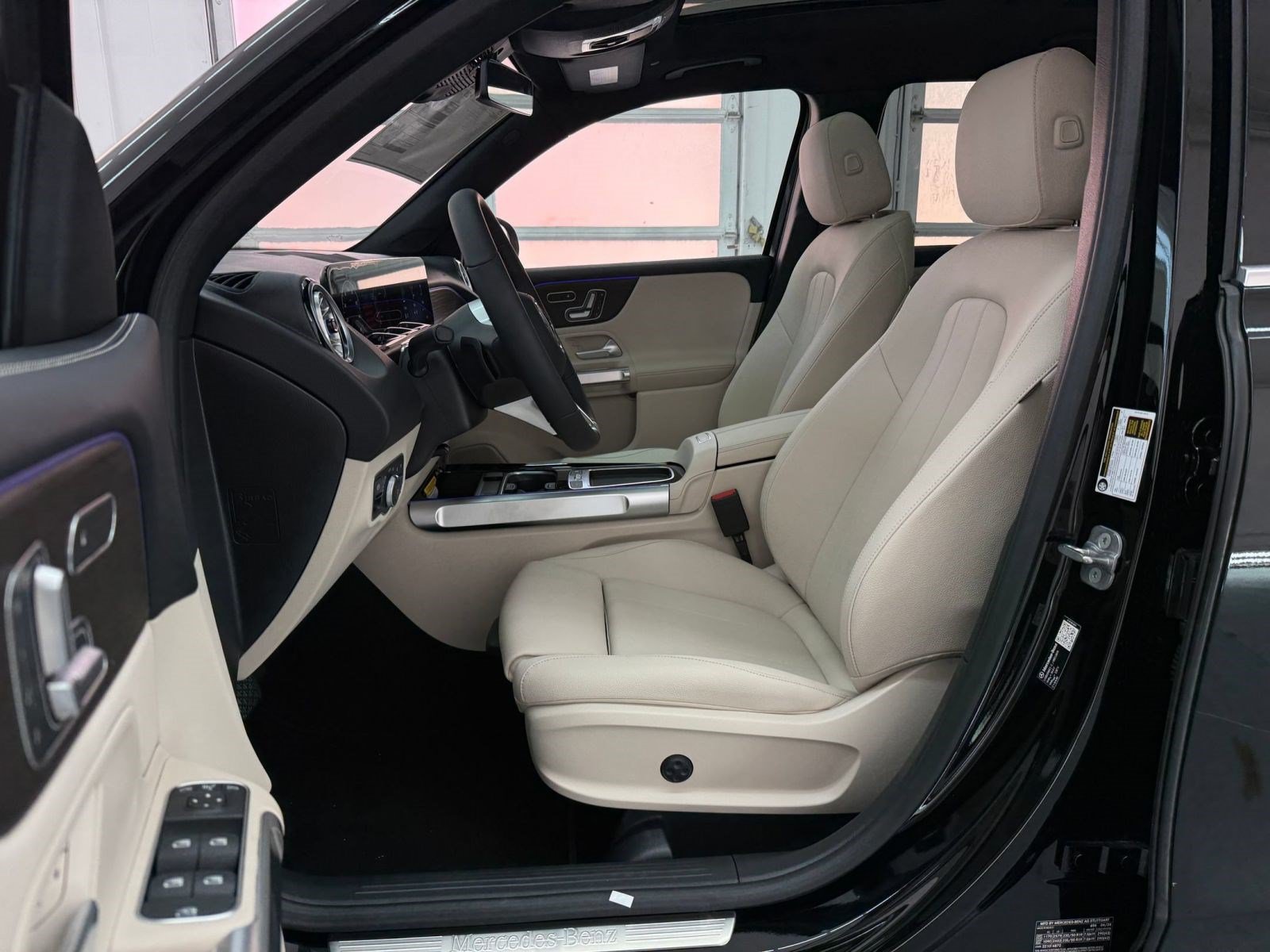New 2026 Mercedes-Benz GLB 250 image 5