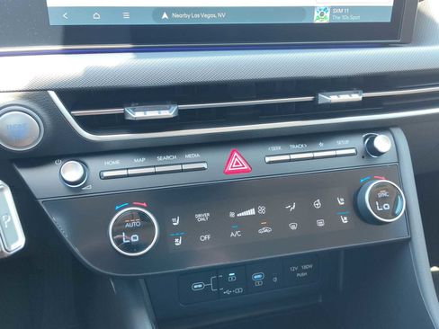 New 2025 Hyundai Sonata Limited image 21