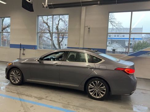 Used 2015 Hyundai Genesis 3.8 w/ Option Group 02 image 9