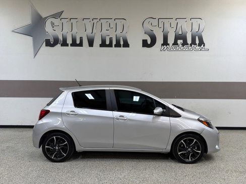 Used 2015 Toyota Yaris SE image 27