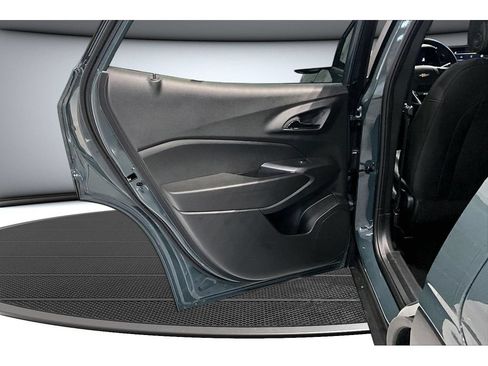 New 2026 Chevrolet Trax LT w/ LT Convenience Package FWD image 37