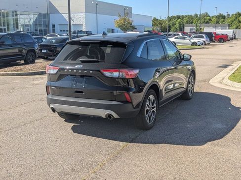 Used 2021 Ford Escape SEL w/ Technology Package FWD image 5
