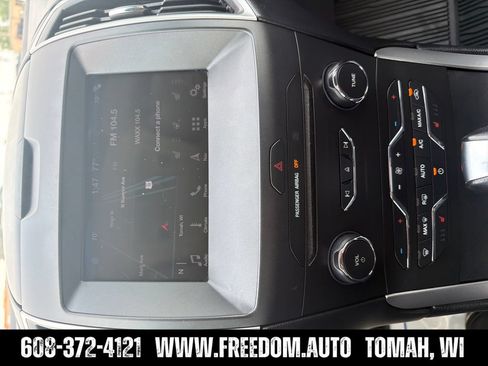 Used 2018 Ford Edge SEL w/ Equipment Group 201A AWD/4WD image 16