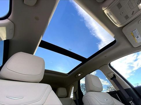 Used 2025 Cadillac XT5 Premium Luxury w/ LPO, Floor Liner Package image 22