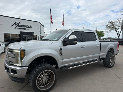 Used 2019 Ford F250 XLT w/ XLT Premium Package image 1