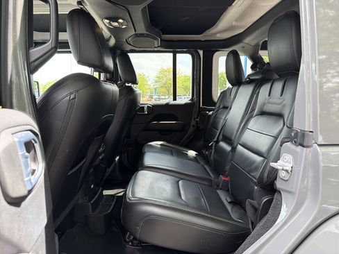 Used 2021 Jeep Wrangler Unlimited Sahara w/ Dual Top Group image 31