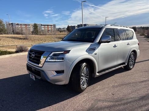 Used 2022 Nissan Armada SL AWD/4WD image 11