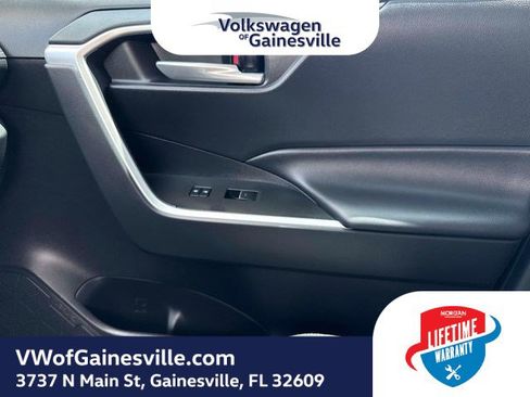 Used 2025 Toyota RAV4 XLE w/ Convenience Package FWD image 22