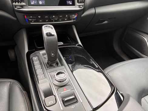 Used 2022 Maserati Levante GT image 22