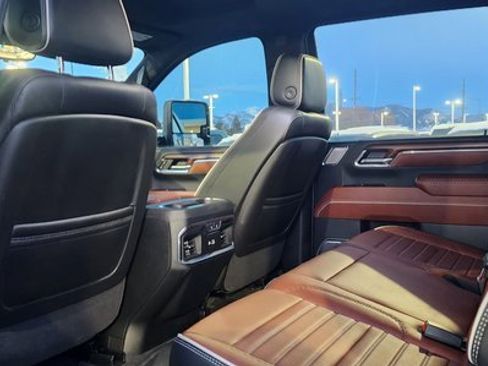 Used 2024 GMC Sierra 2500 Denali Ultimate image 5