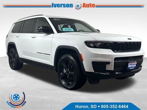 Used 2023 Jeep Grand Cherokee L Laredo AWD/4WD image 1